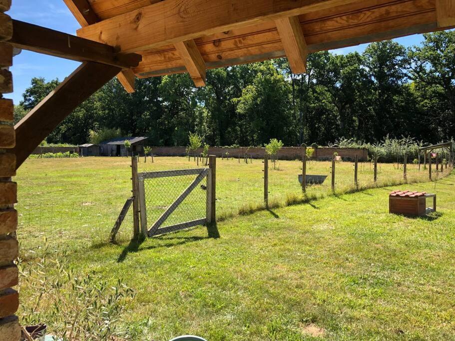 Maison Au Milieu Des Bois Et Des Animaux Jouy-le-Potier Luaran gambar